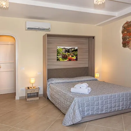 Il Giardino Dei Poeti 3*