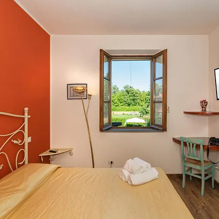 Il Giardino Dei Poeti 3*