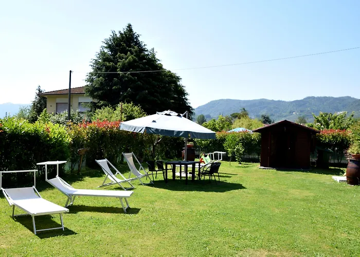 Il Giardino Dei Poeti And Bed & Breakfast Lucca