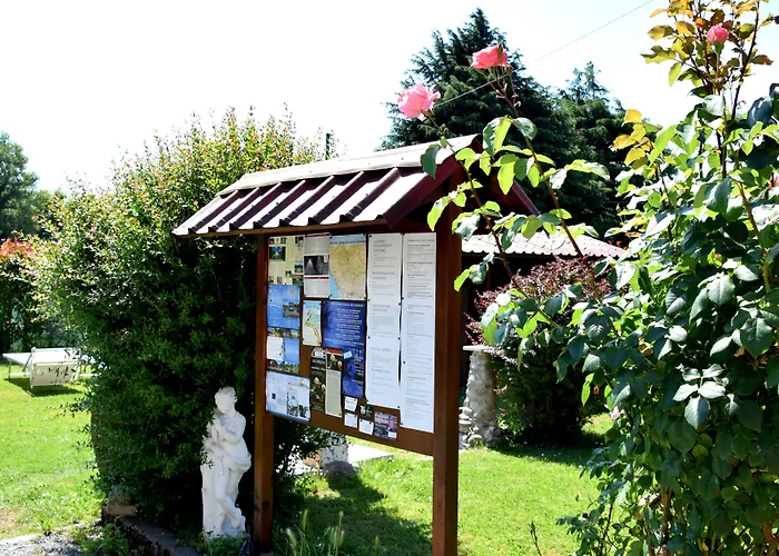 Il Giardino Dei Poeti And