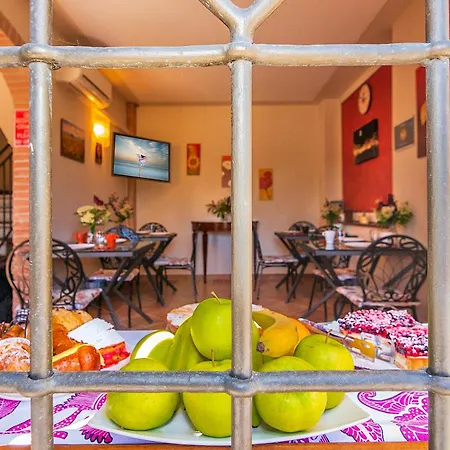 Il Giardino Dei Poeti And Couette-café Lucques