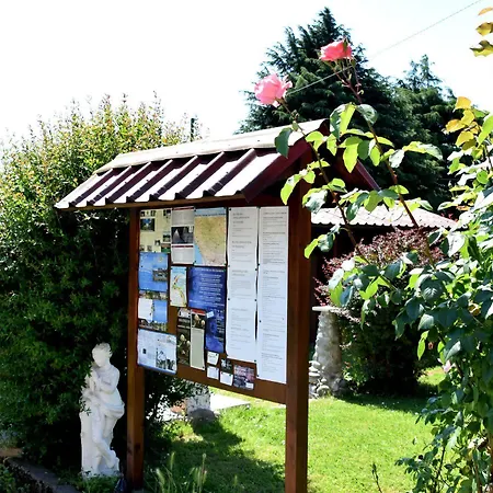 Couette-café Il Giardino Dei Poeti And Lucques